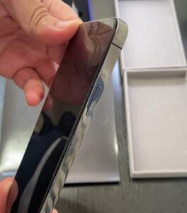 iPhone画面が浮いてきた