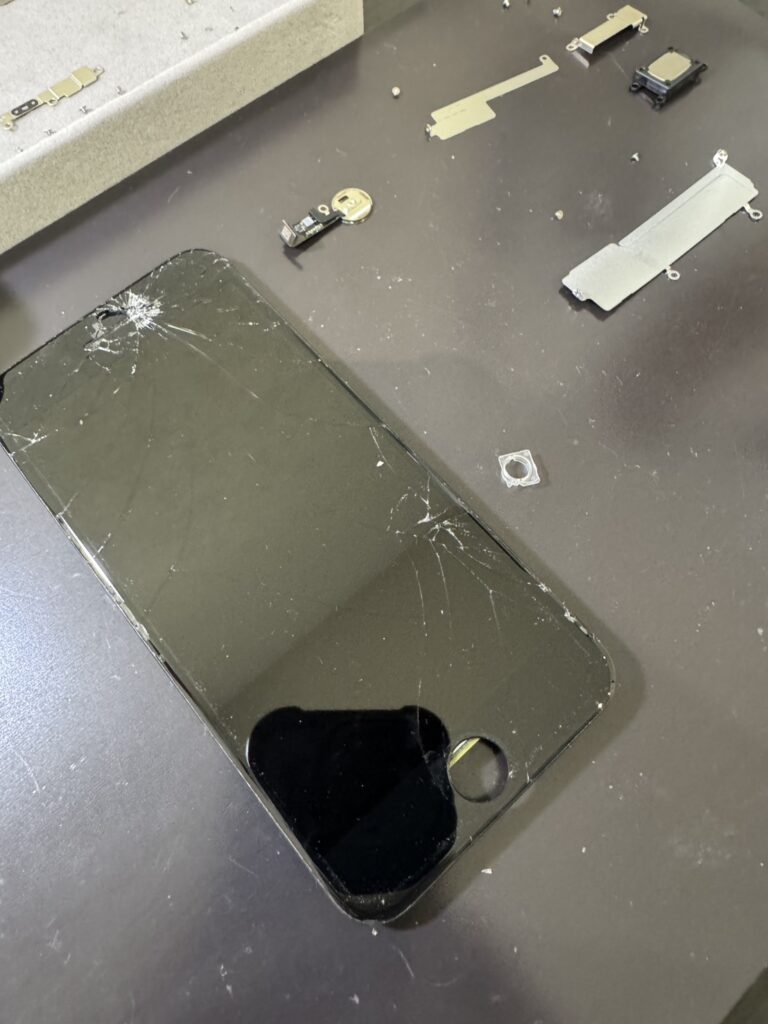 iPhoneSE第3世代修理