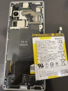 XPERIA バッテリー交換後写真